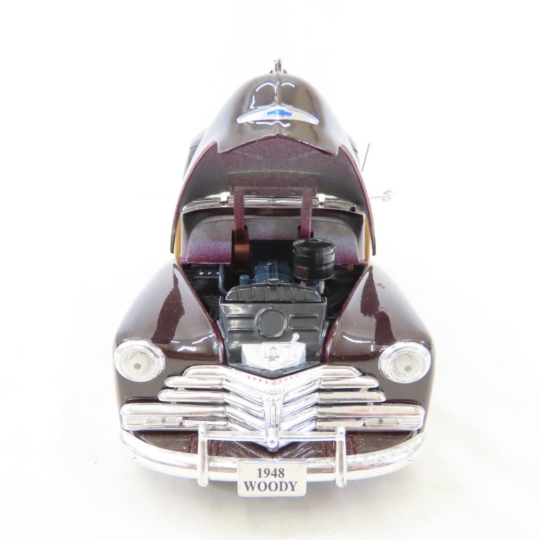 5 Maisto 1/18 Diecast Cars: Nomad, GTO, Mercedes - 13