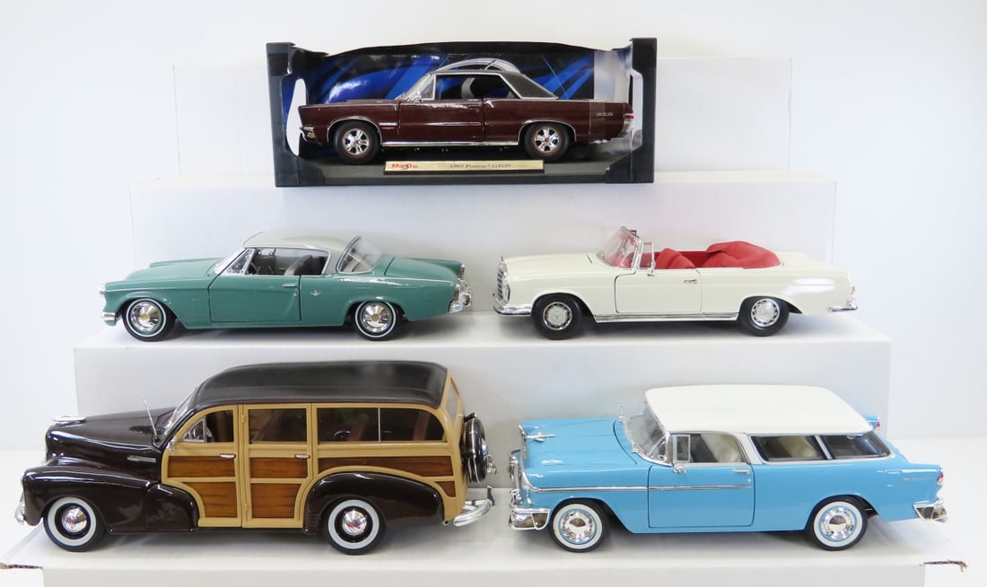 5 Maisto 1/18 Diecast Cars: Nomad, GTO, Mercedes: 5 Maisto 1/18 Diecast Cars: Nomad, GTO, Mercedes - 1948 Fleetmaster Woody, 1965 Pontiac GTO, 1955 Chevrolet Nomad, 1953 Studebaker Starliner, 1966 Mercedes Benz 280SE. LOT SIZE: 12x9x9 9 LBS All