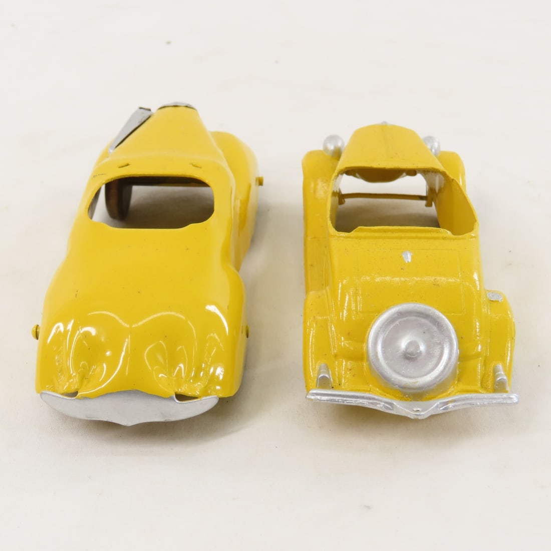 8 Vintage Tootsie Toy Cars & Trucks - 17