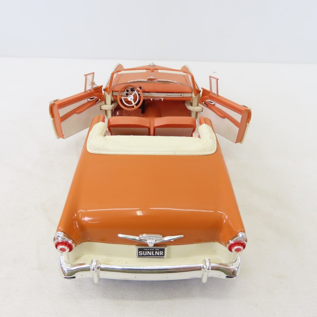 5 ERTL 1/18 Diecast Cars: Corvette, Sunliner - 7