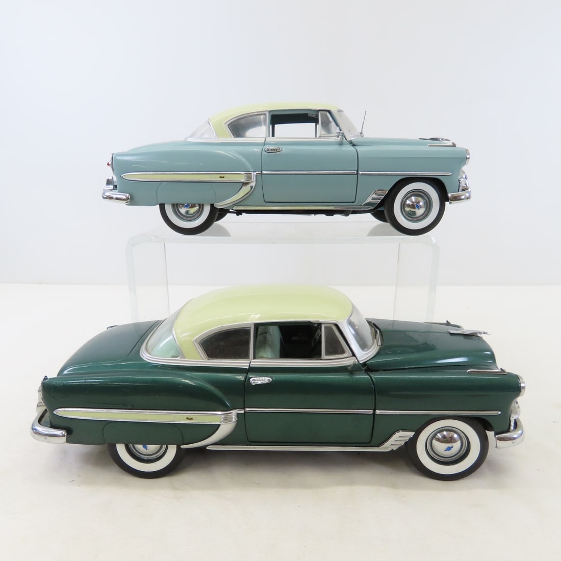 5 Sun Star Diecast Cars: Galaxie, Cougar, Bel Air - 17