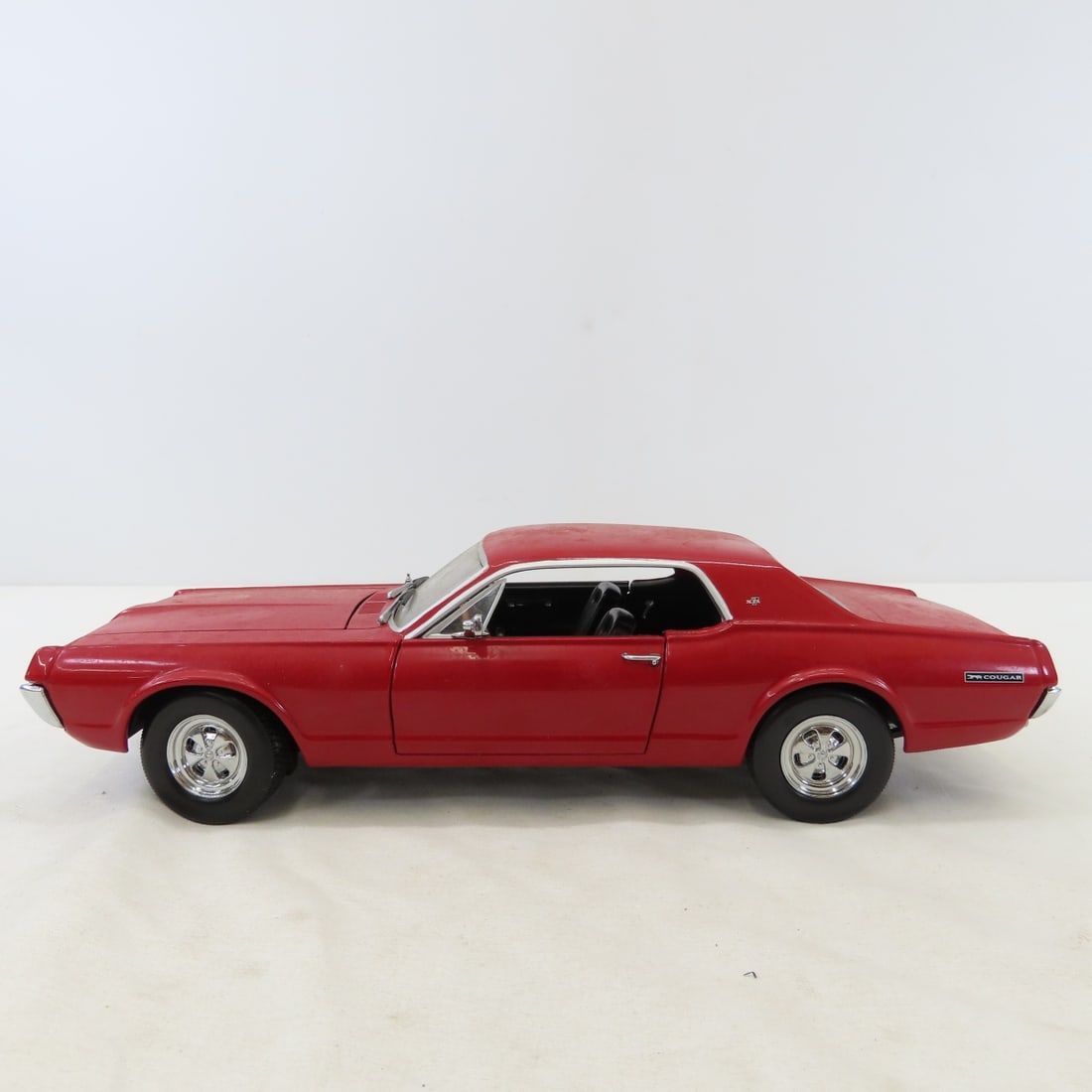 5 Sun Star Diecast Cars: Galaxie, Cougar, Bel Air - 7