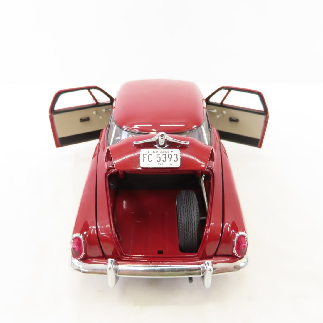 4 Trademark Models Studebaker cars & Emblem - 3
