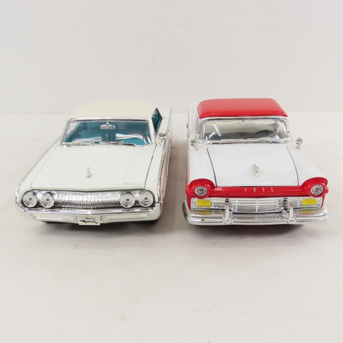 5 Road Legends, Maisto & Road Signature Cars - 12