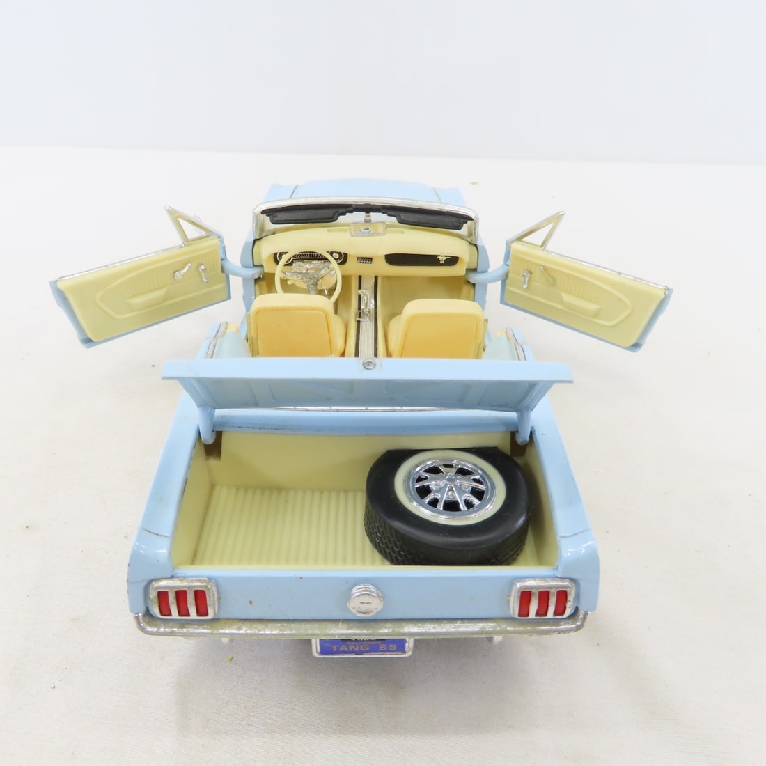 4 Mira Diecast 1965 Ford Mustang Convertible Cars - 11