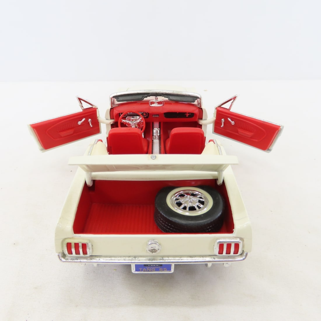 4 Mira Diecast 1965 Ford Mustang Convertible Cars - 17