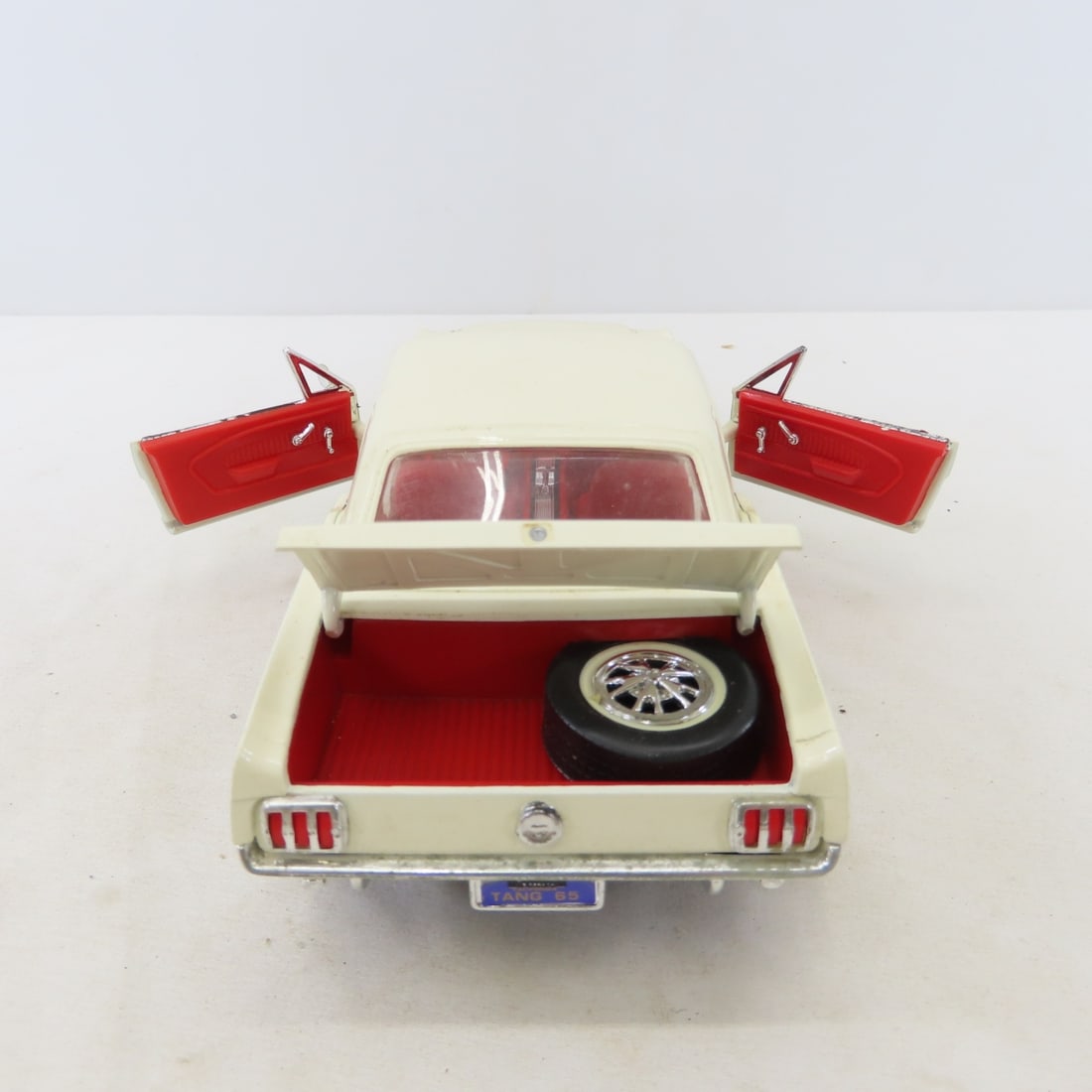 4 Mira Diecast 1965 Ford Mustang Convertible Cars - 3