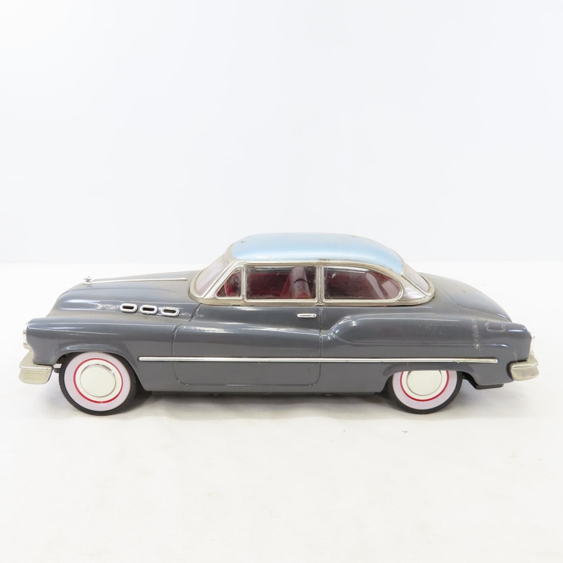 5 Vintage Japan Fifties 1/18 Diecast Friction Cars - 10