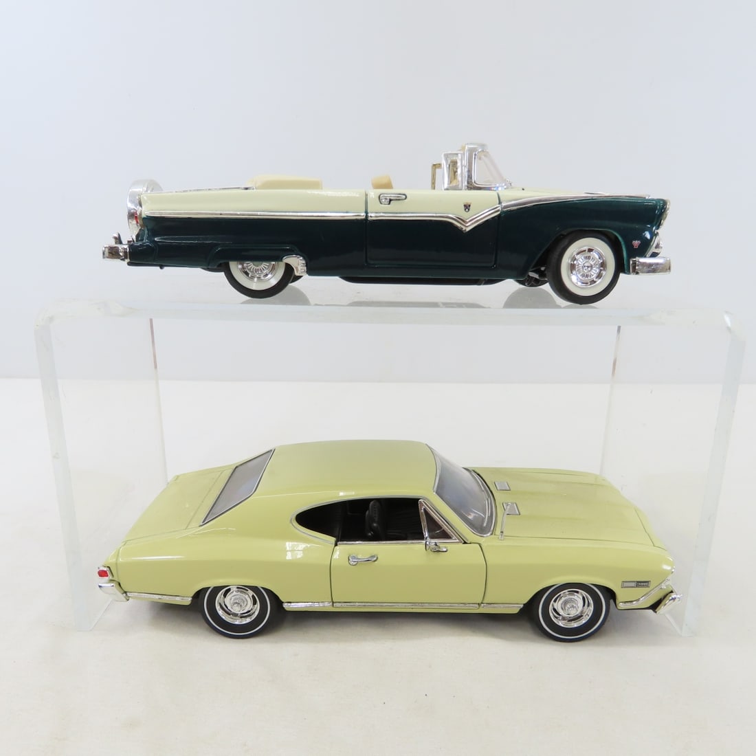 5 Welly Diecast Cars & Trucks: Chevelle, Crown, F1 - 12