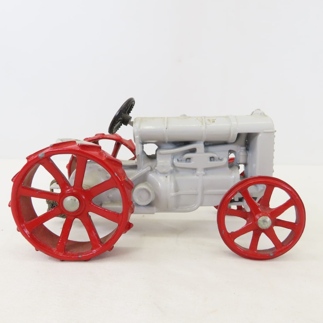 Diecast Fordson and Repainted Cast Iron Tractors - 10