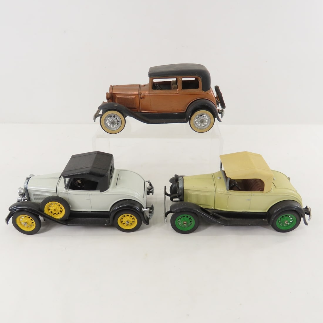 7 Hubley Diecast 1930s Victoria & Other Roadsters - 17