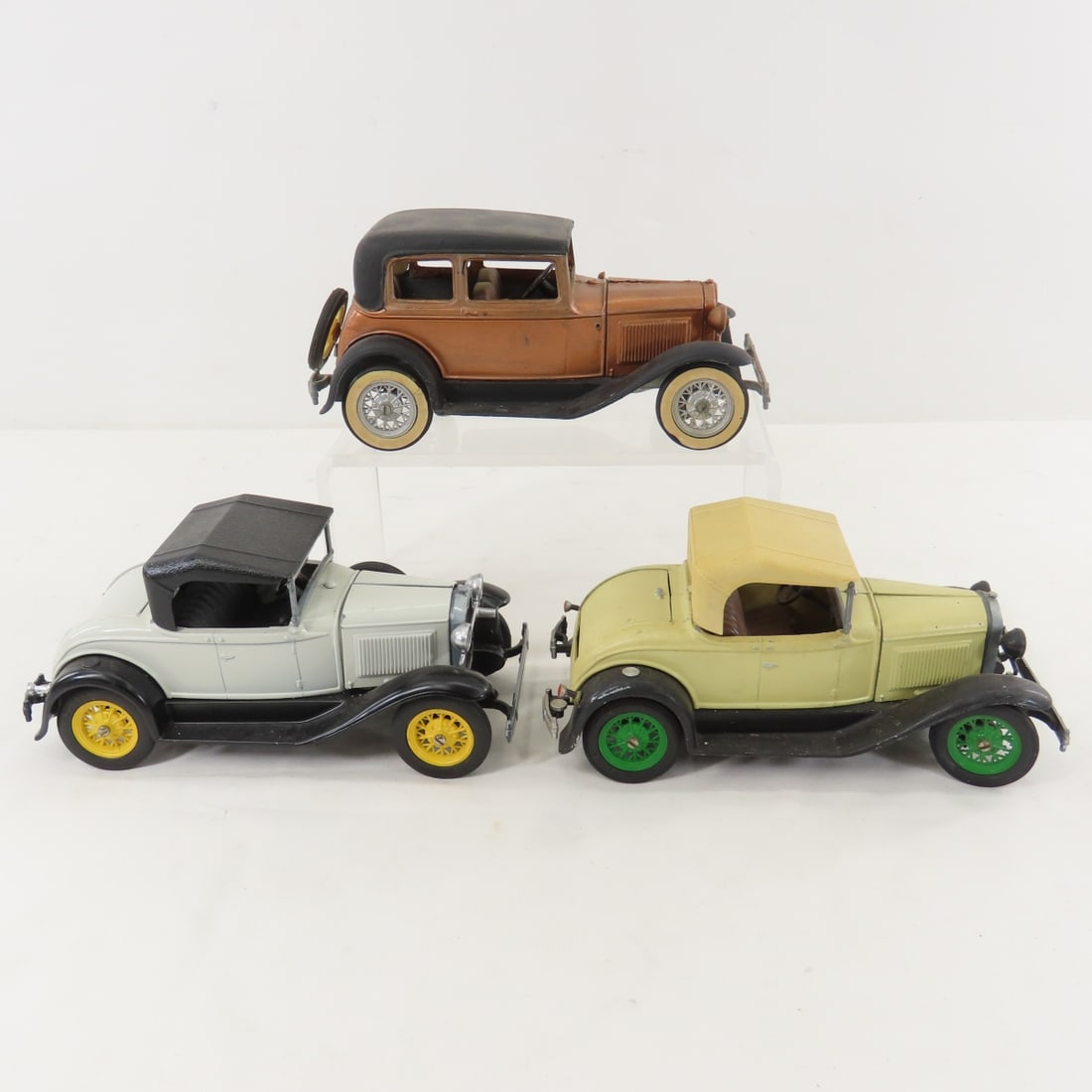 7 Hubley Diecast 1930s Victoria & Other Roadsters - 19