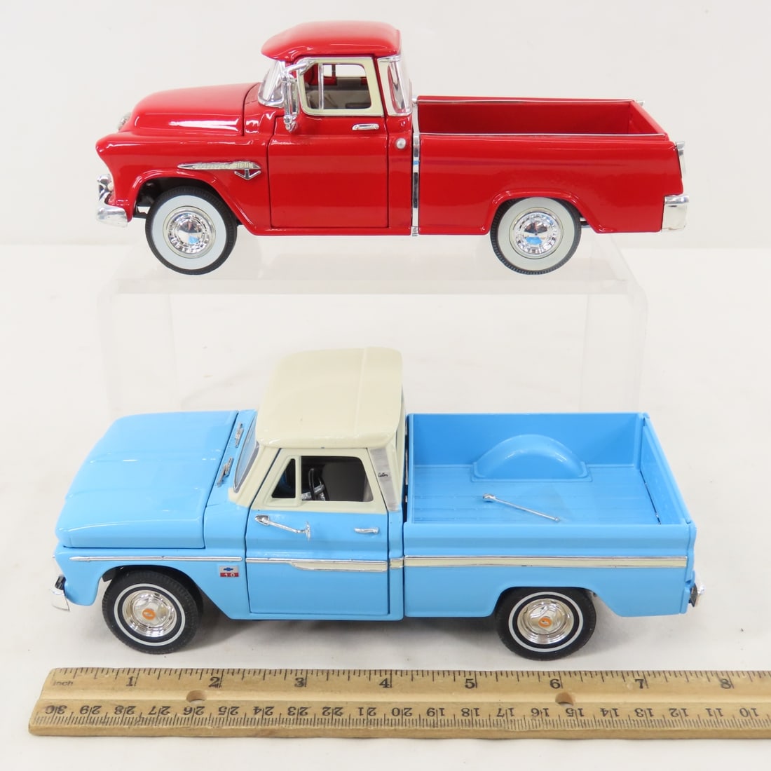 6 Redbox, Saico & Unique Replica 1/18 Diecast Cars - 11