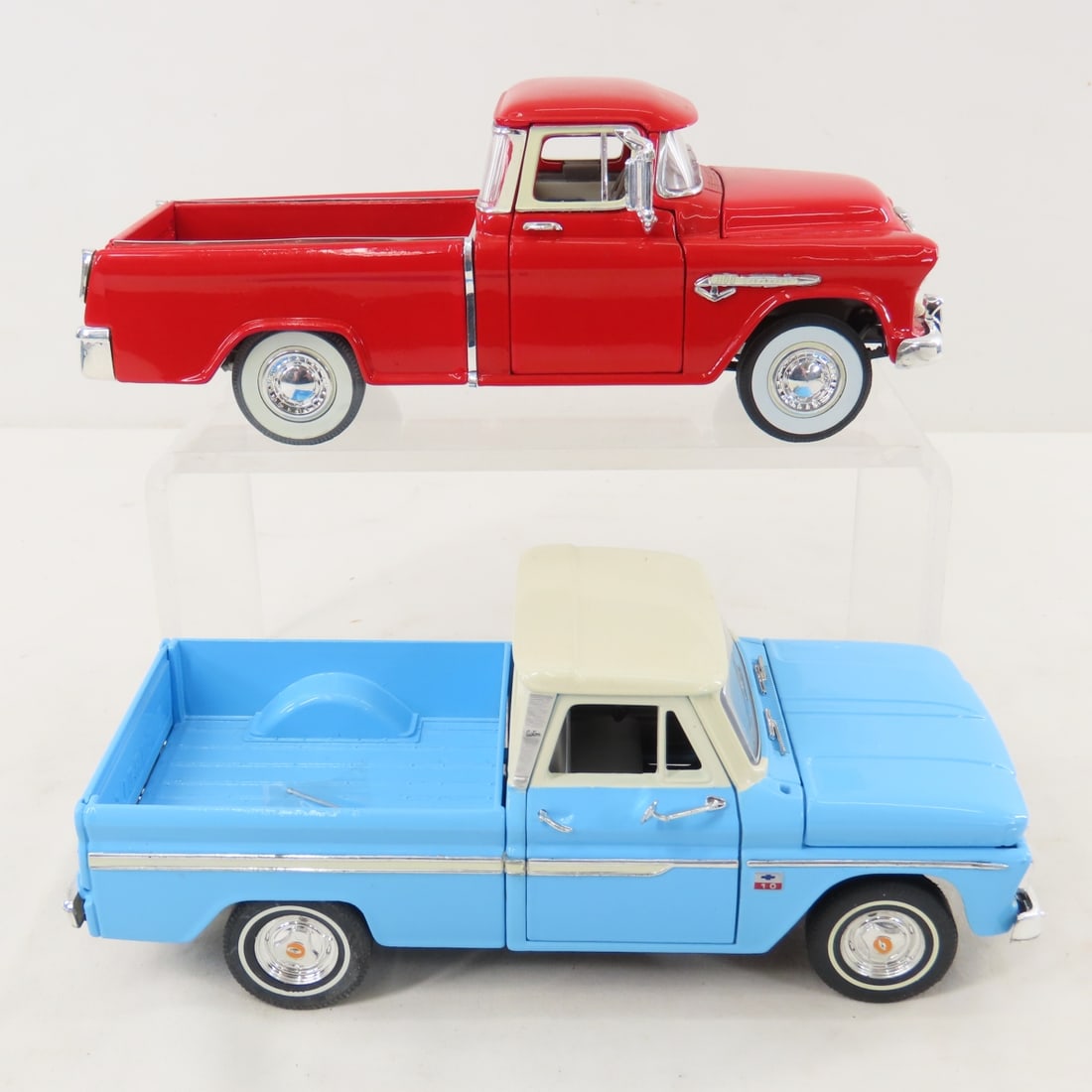 6 Redbox, Saico & Unique Replica 1/18 Diecast Cars - 13