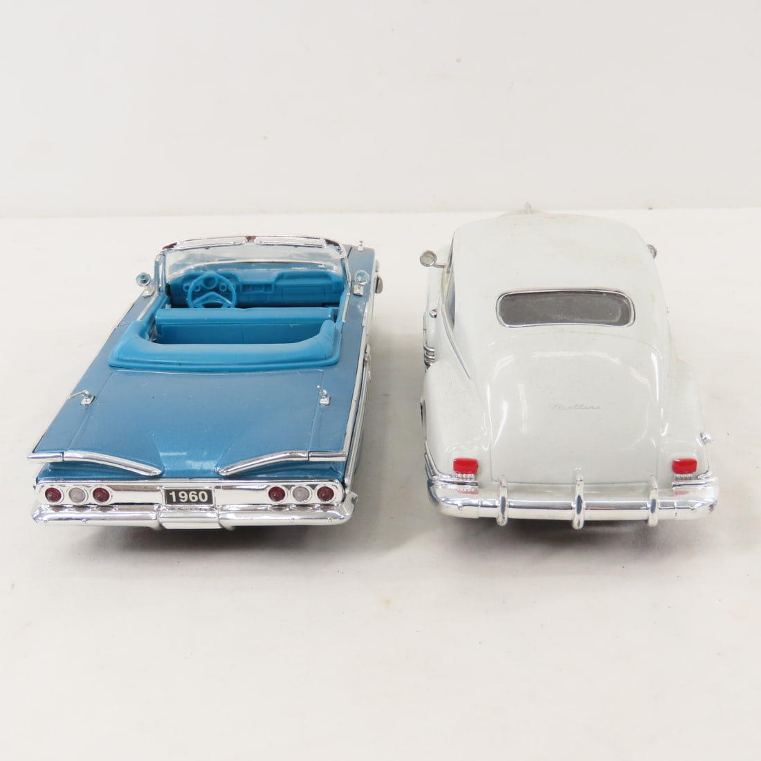 6 Redbox, Saico & Unique Replica 1/18 Diecast Cars - 19