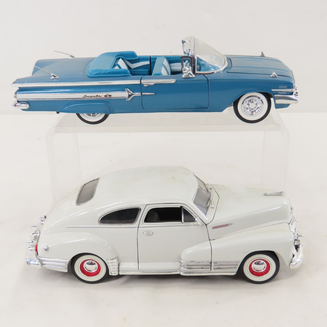 6 Redbox, Saico & Unique Replica 1/18 Diecast Cars - 20