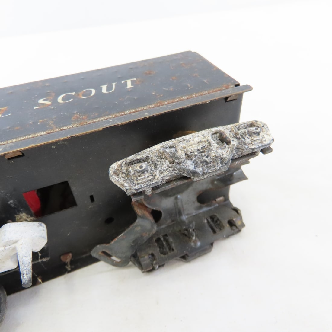 4 Lionel Tin Litho O Gauge Train Cars - 10