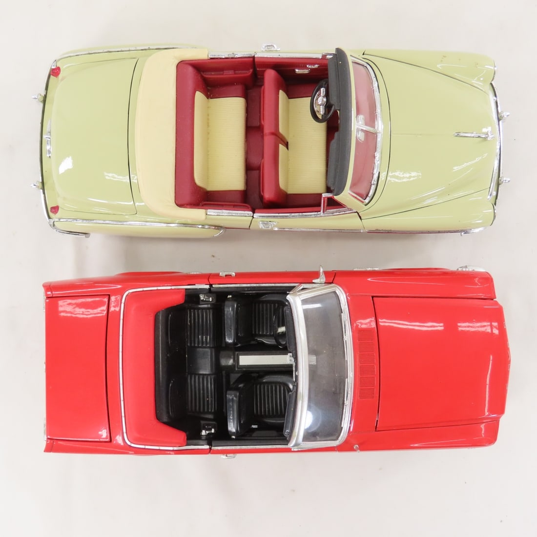 6 Mira Chevrolet & Ford 1/18 Diecast Cars - 13