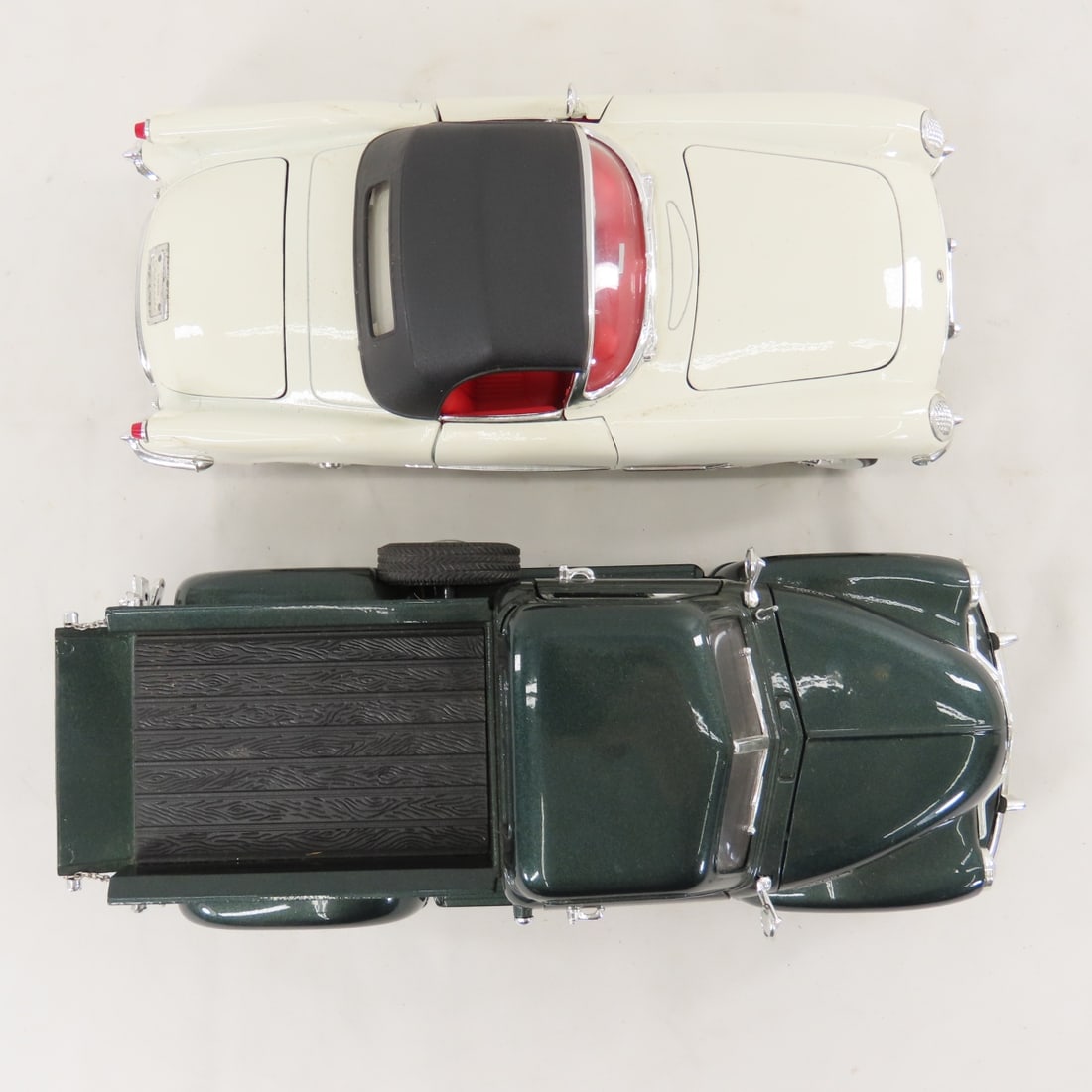 6 Mira Chevrolet & Ford 1/18 Diecast Cars - 20
