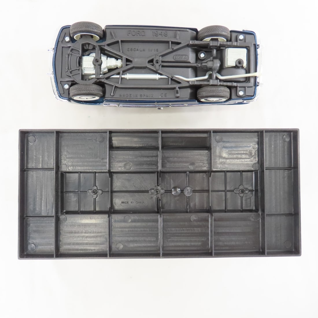 6 Mira Chevrolet & Ford 1/18 Diecast Cars - 7