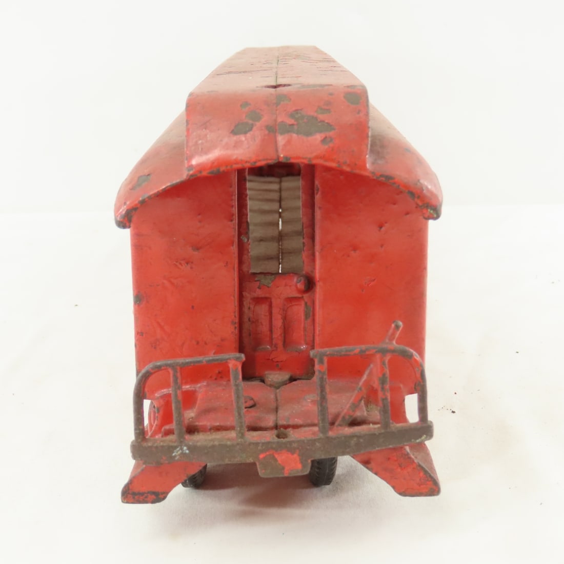 Wilkins Cast Iron Train Engine, Tender & Car - 15