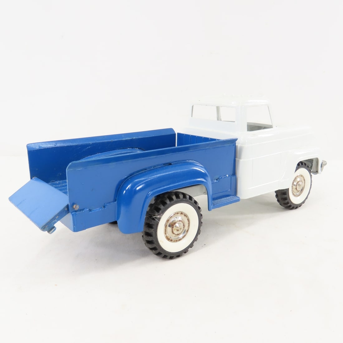 2 Vintage Hubley Pressed Steel Trucks - 15