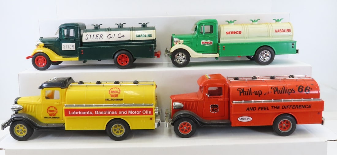 2 MARX,1 Hess & 1 Other Tanker Truck Banks: 2 MARX,1 Hess & 1 Other Tanker Truck Banks - all are battery operated - light up, and are all plastic. 2 MARX: Shell & Phillips 66- both work, Hess/Stier Oil Co (sticker)- by Hess- battery