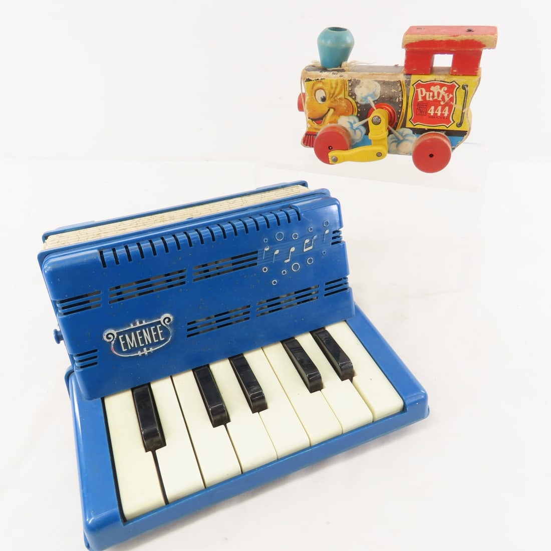 Vintage Toy Piano, Accordion, Typewriter & More - 12
