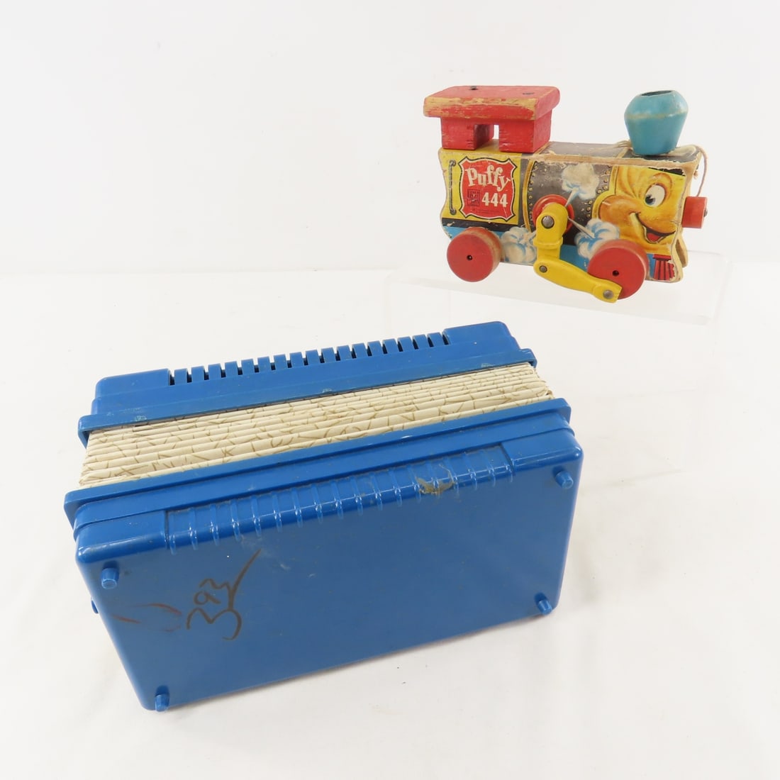 Vintage Toy Piano, Accordion, Typewriter & More - 13