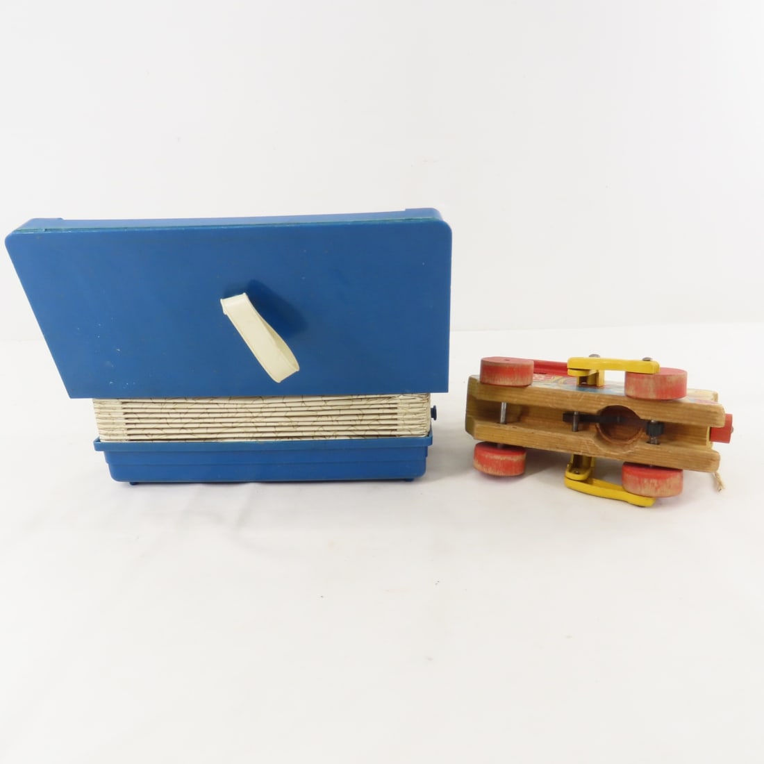 Vintage Toy Piano, Accordion, Typewriter & More - 14