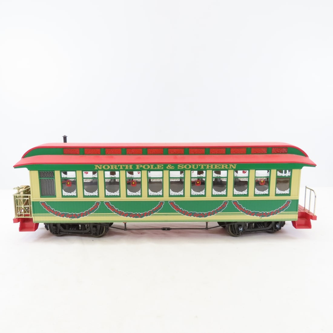 Bachmann #12 North Pole & Southern G Scale Train - 8