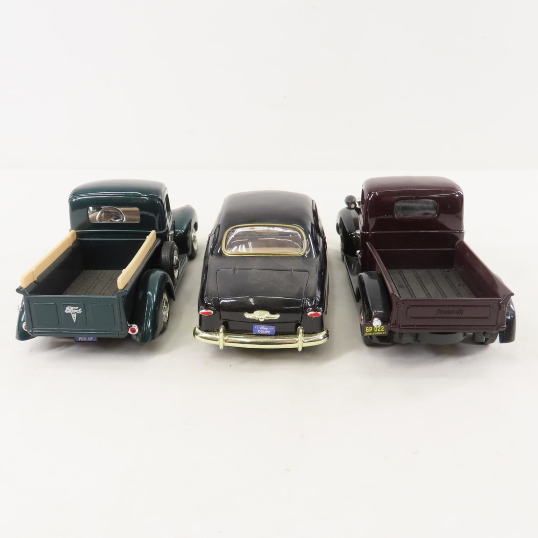 Hubley Roadster Kit Car & 6 1/18 Diecast Cars - 14
