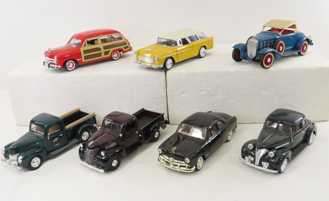 Hubley Roadster Kit Car & 6 1/18 Diecast Cars: Hubley Roadster Kit Car & 6 1/18 Diecast Cars - 1939 1/24 Chevrolet Coupe, 1949 1/24 Ford, 1949 1/24 Woody Wagon, 1955 1/24 Chevrolet Bel Air Nomad, 1940 1/24 Ford Pickup, 1941 1/24 Plymouth Truck, 1/