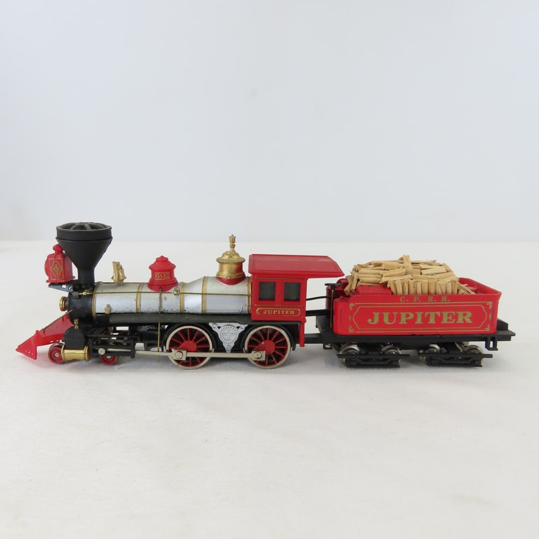 2 HO Scale Sets and 4 Additional Engines - 10