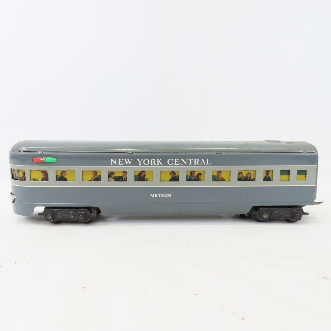 Marx NYC Meteor O Gauge Passenger Train Set - 2