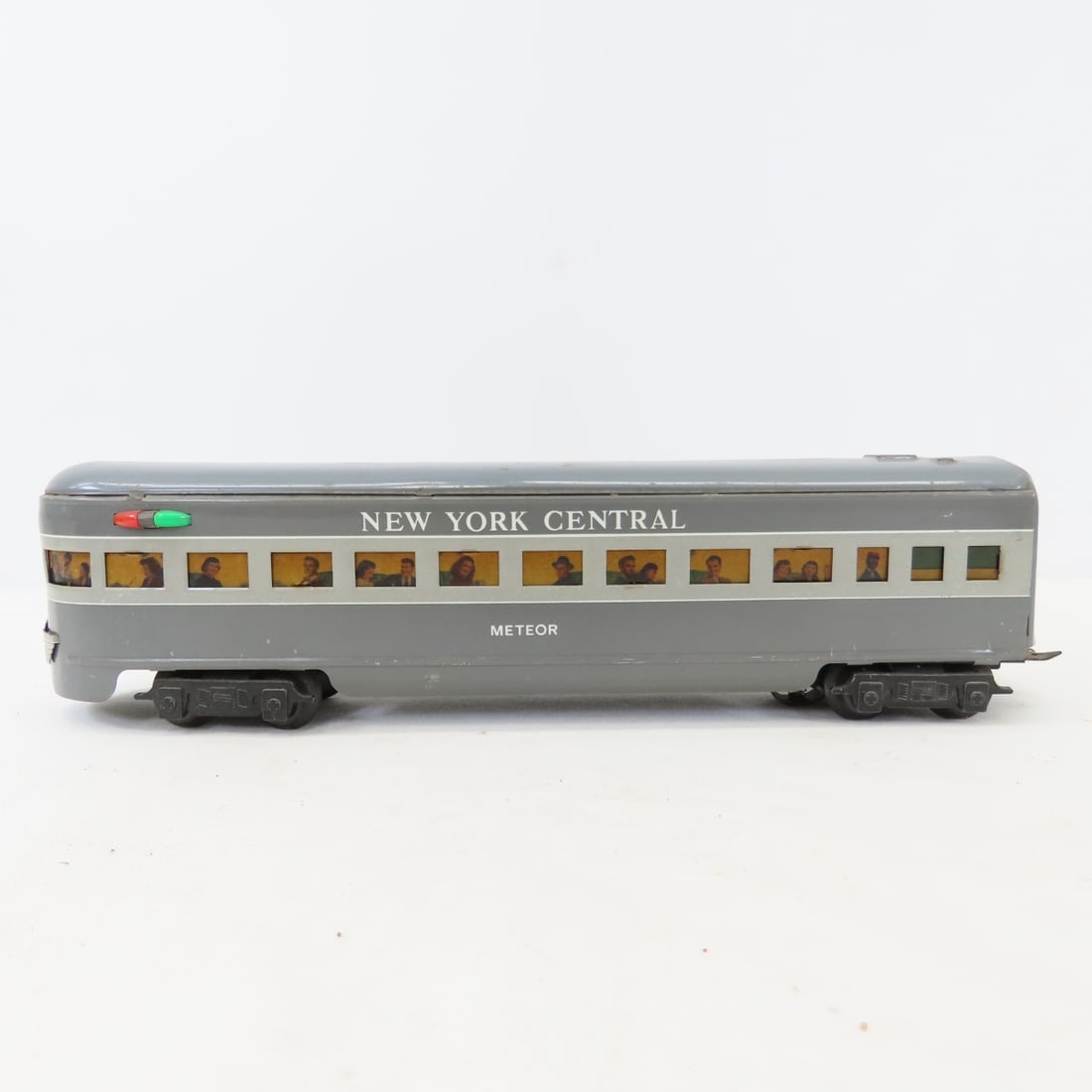 Marx NYC Meteor O Gauge Passenger Train Set - 4