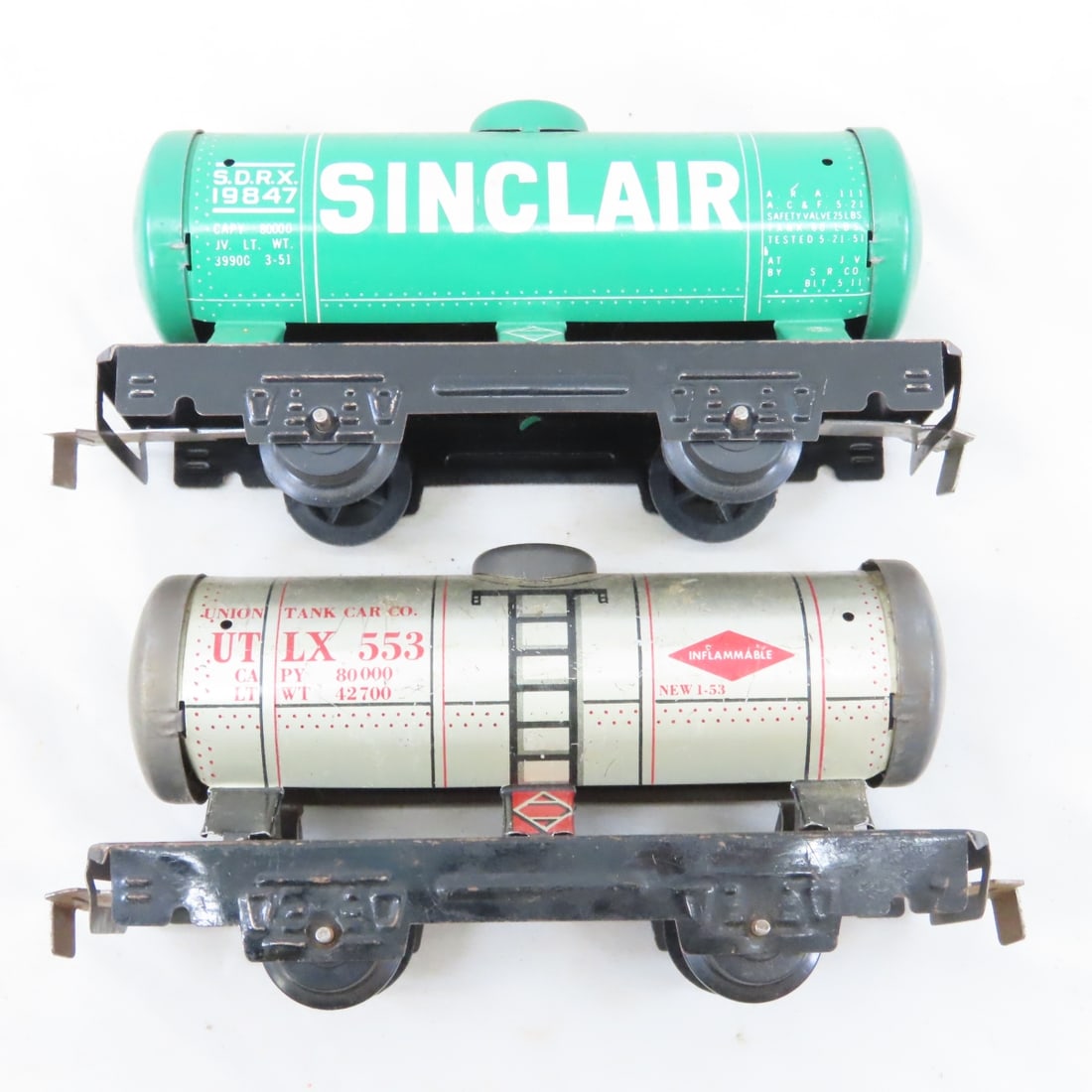 3 Marx Engines for Parts & 10 Tin Litho Cars - 15