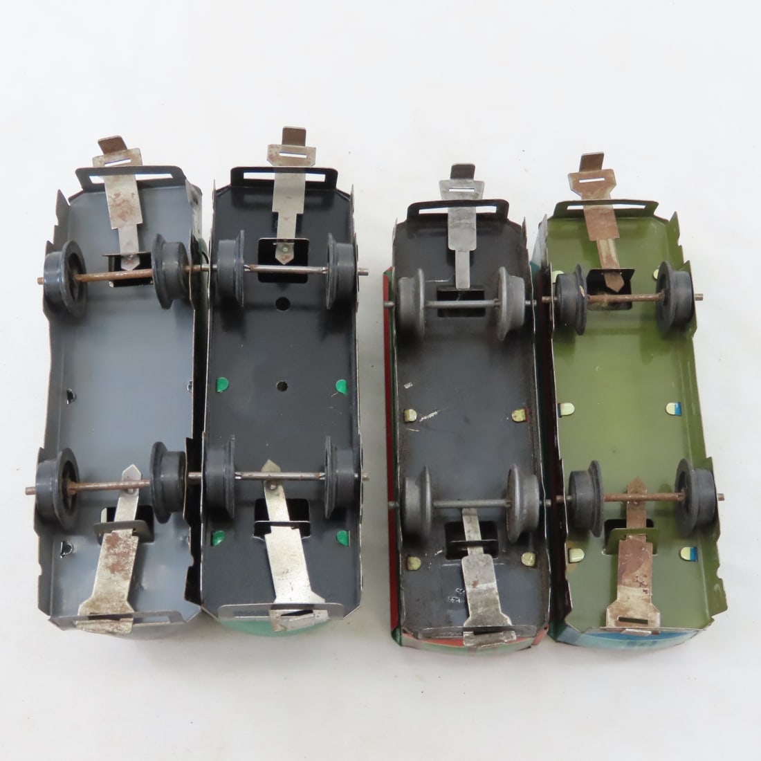 3 Marx Engines for Parts & 10 Tin Litho Cars - 20