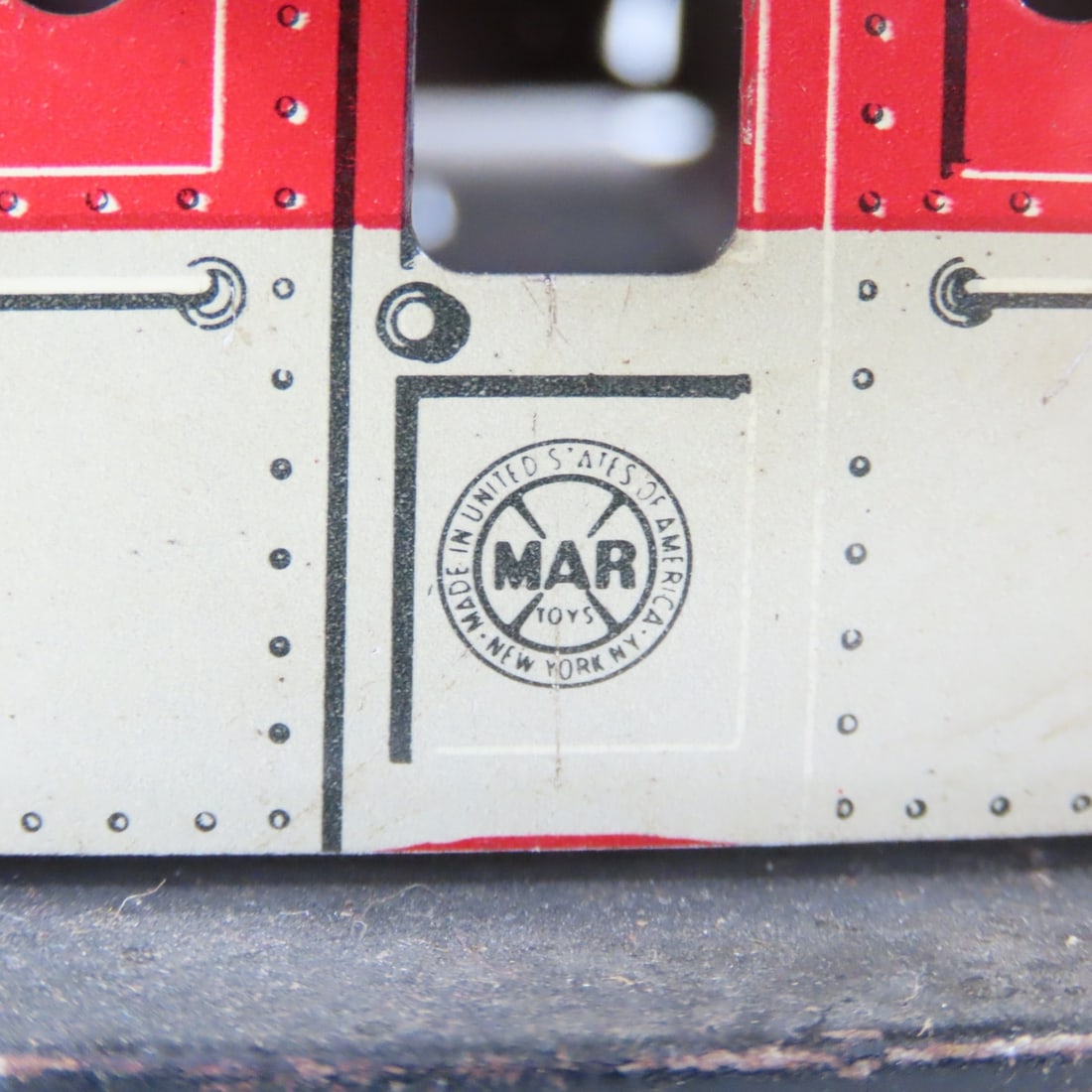 Marx Key Wind O Gauge Tin Litho Train Set - 16
