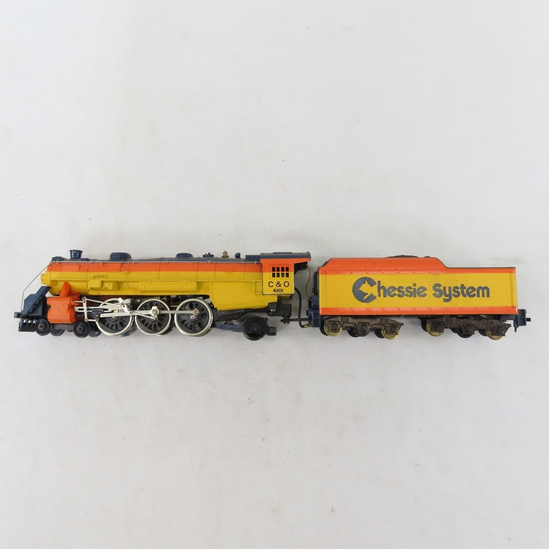 2 Chessie System HO Scale Engines & Cars - 2