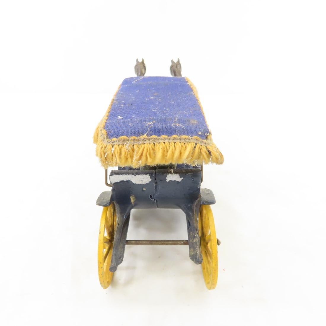 1940s Stanley Toys Cast Iron Horse Drawn Carriage - 4