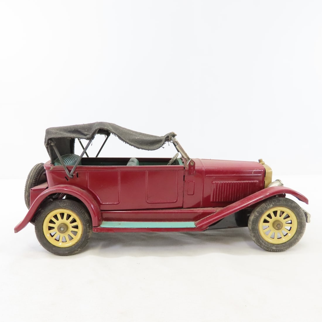 ERTL Diecast, Japan Friction & Radio Cars - 12