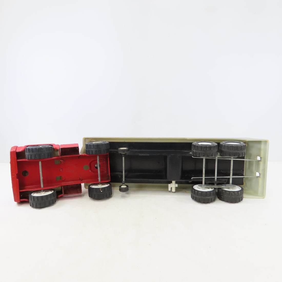 Tonka Metal Cab with Plastic Shell Tanker - 10