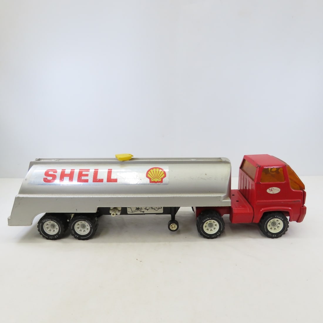 Tonka Metal Cab with Plastic Shell Tanker - 6