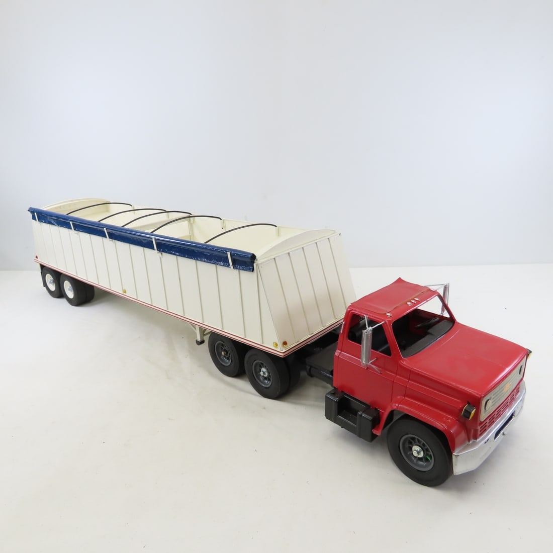Custom Chevrolet Wood Truck & Grain Trailer - 6