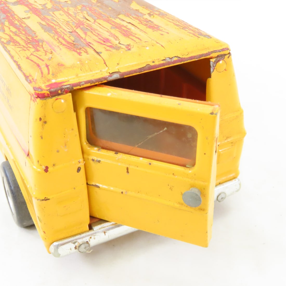 ERTL ACE Hardware #1976 & STK#3521 Vans - 10