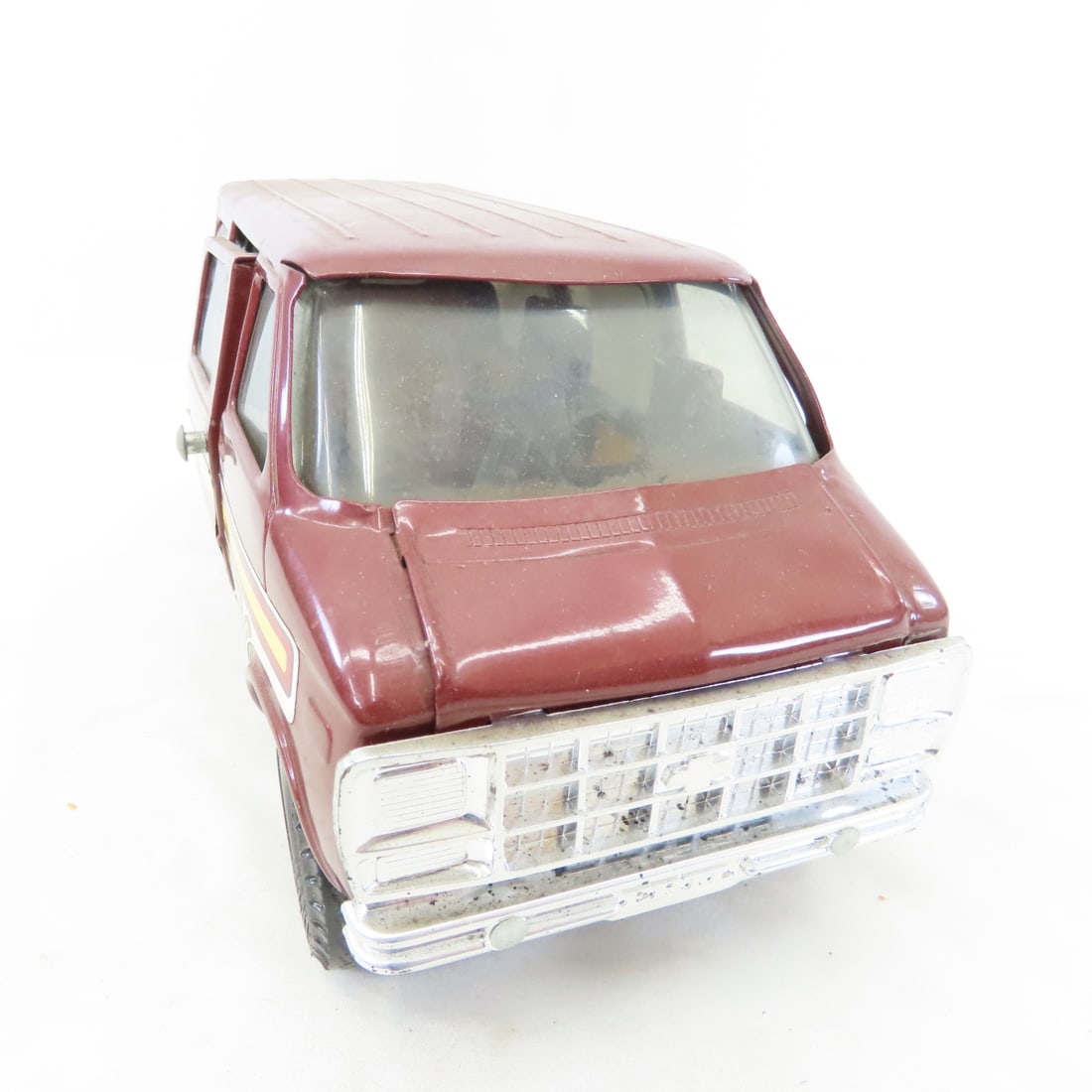 ERTL ACE Hardware #1976 & STK#3521 Vans - 14