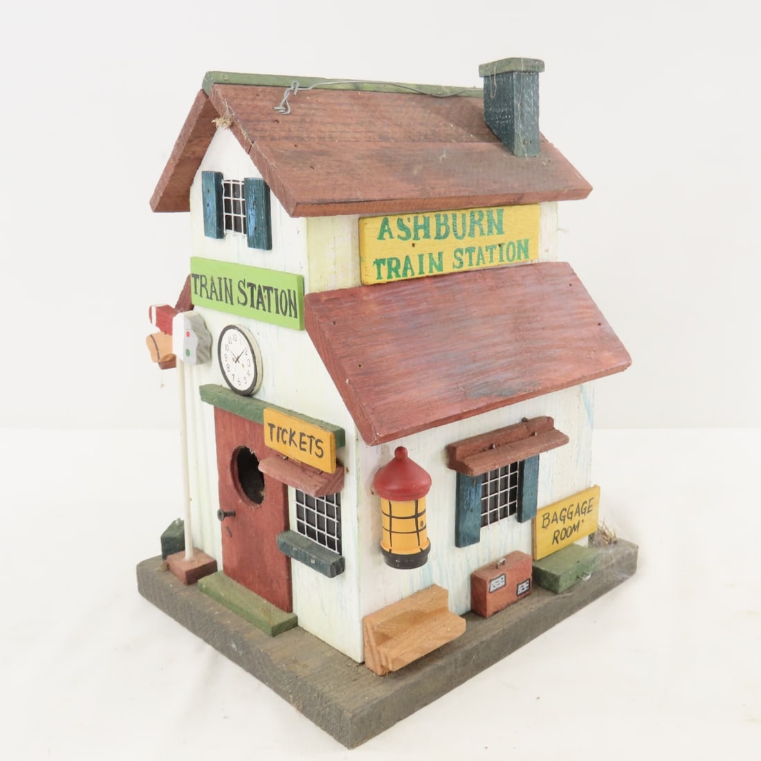 CMSTP&PRR Oil Can, Bird House & Water Tower Model - 13