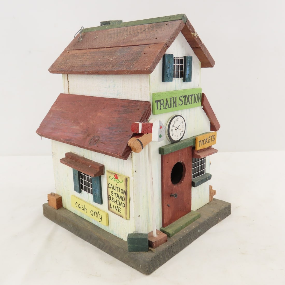 CMSTP&PRR Oil Can, Bird House & Water Tower Model - 14