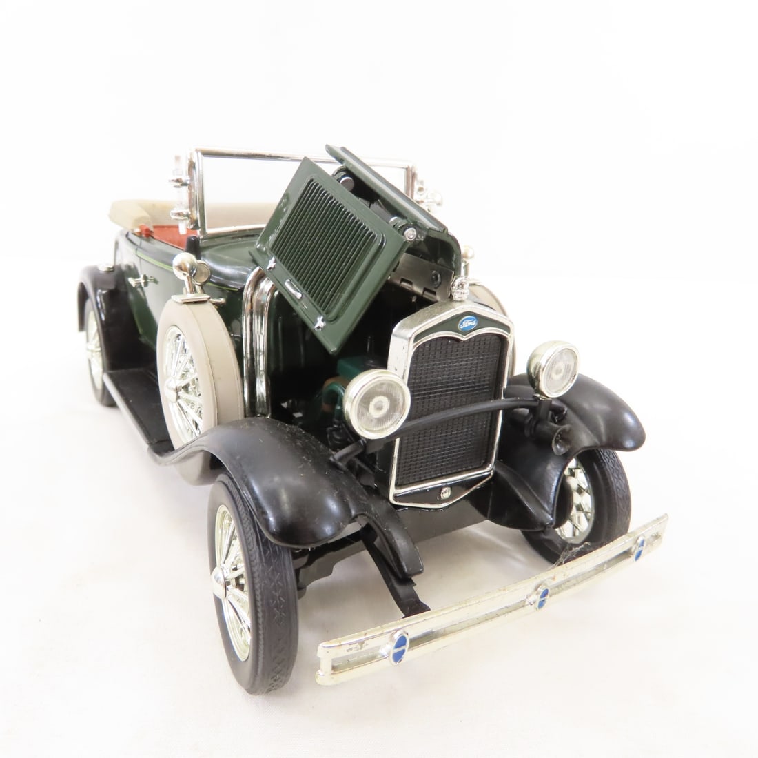 3 Motor City 1931 Ford Model A Variations - 5